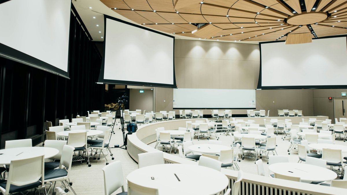 The Ultimate Pre-Event Networking Playbook: Connect Before the Event Starts